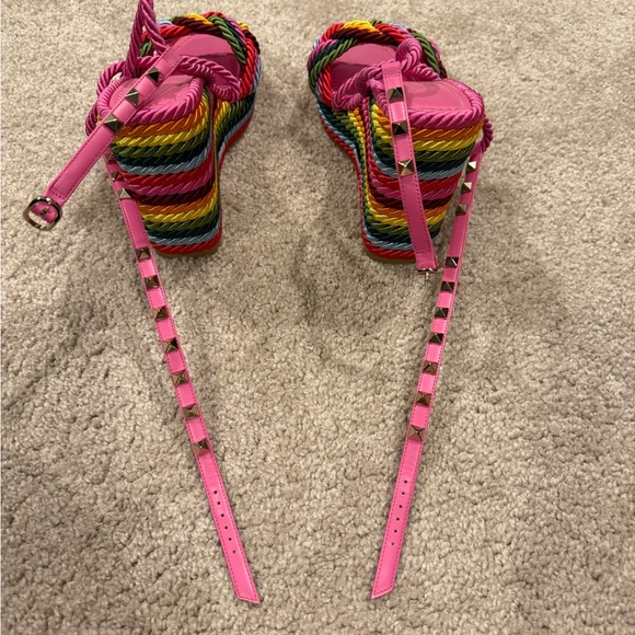 Valentino Rockstud Rainbow Wedge - MINT CONDITION - Size 38 - Picture 6 of 7